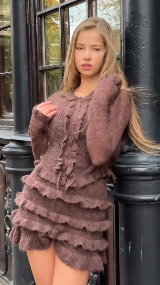 Brown ruffled knitted suit