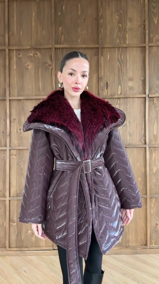 Quilted coat with faux fur collar